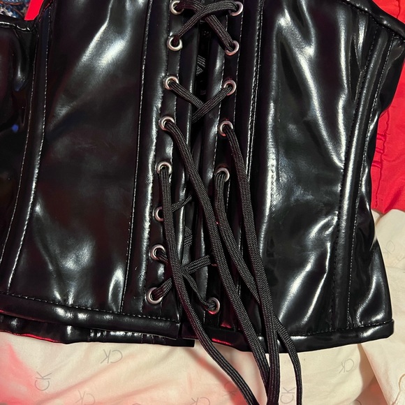 Underbust Black PVC Orchard Corset - Picture 6 of 6